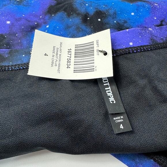 NWT Hot Topic Women's Galaxy High Waisted Swim Bikini Bottoms Plus Size 4X - Picture 11 of 12